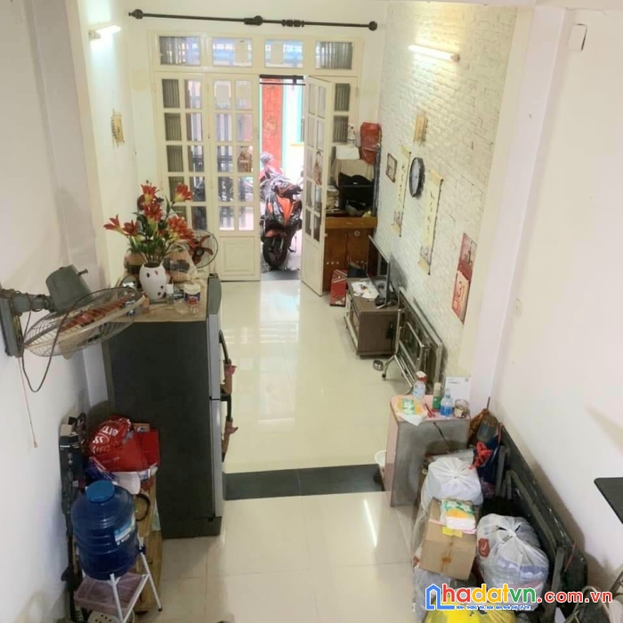 Hẻm ngang 3,5 m tôn đản dt 98 m đúc 4 tầng nhà mới có 3.79  tỷ