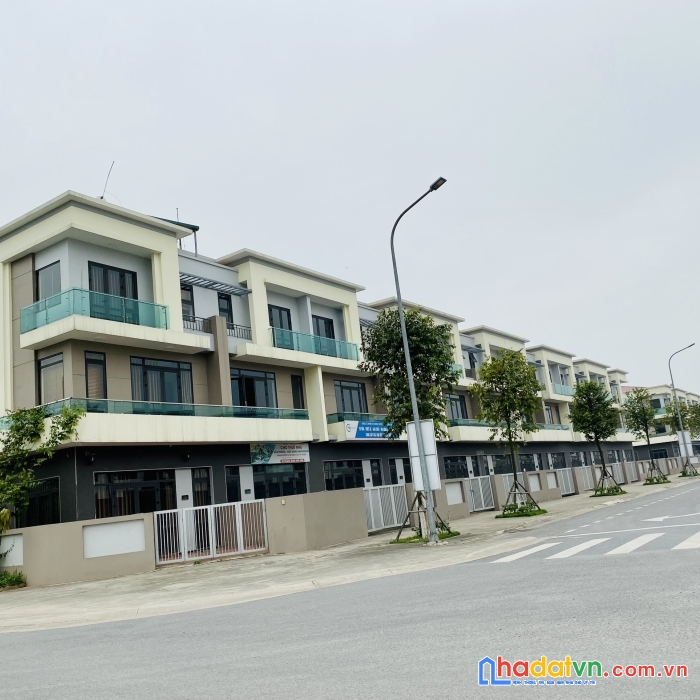 Bán căn nhà mặt phố rộng 6m hàng cực hiếm - giá siêu tốt nằm trong dự án centa city trong khu đô