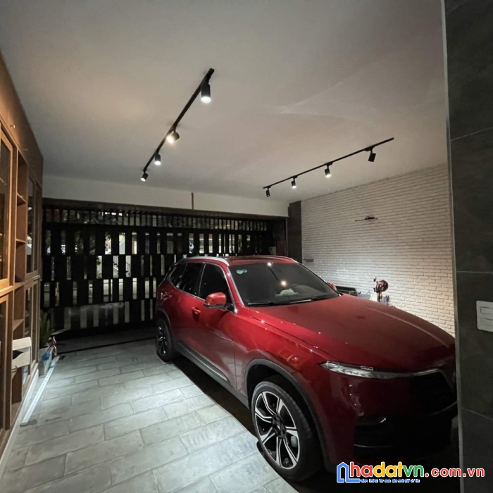 Cần bán nhà mặt tiền bùi thị xuân- sơn trà- đà nẵng 400m2- 4 tầng giá chỉ 12ty500. liên hệ ngay: