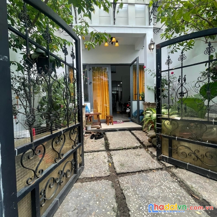 Bán nhà đẹp tặng nội thất quận 7-nguyễn văn quỳ. 71m2. chỉ 4.7 tỷ.
