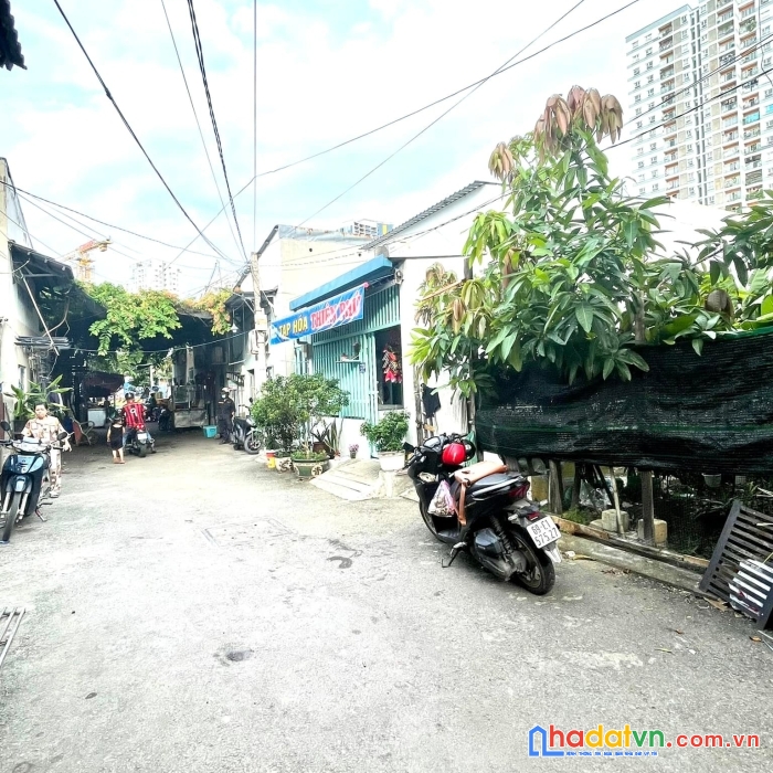 Bán nhà giá rẻ quận 7-thông huỳnh tấn phát. 86m2. chỉ 4.8 tỷ. hxh tới nhà-sẵn dòng tiền