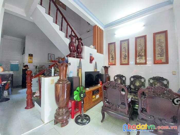 Siêu rẻ 5,25 tỷ nhà lô góc ngã tư nguyễn phước nguyên