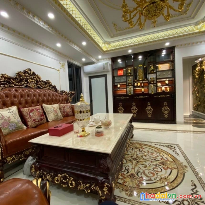 Bán nhanh nhà mặt phố ngọc thụy 161mx3t mt 9m chốt 18 tỷ