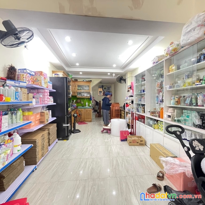 Bán nhà thanh xuân 31m 6 tầng mt 4 m 5.5 tỷ-tặng nội thất-trung tâm quận thanh xuân.