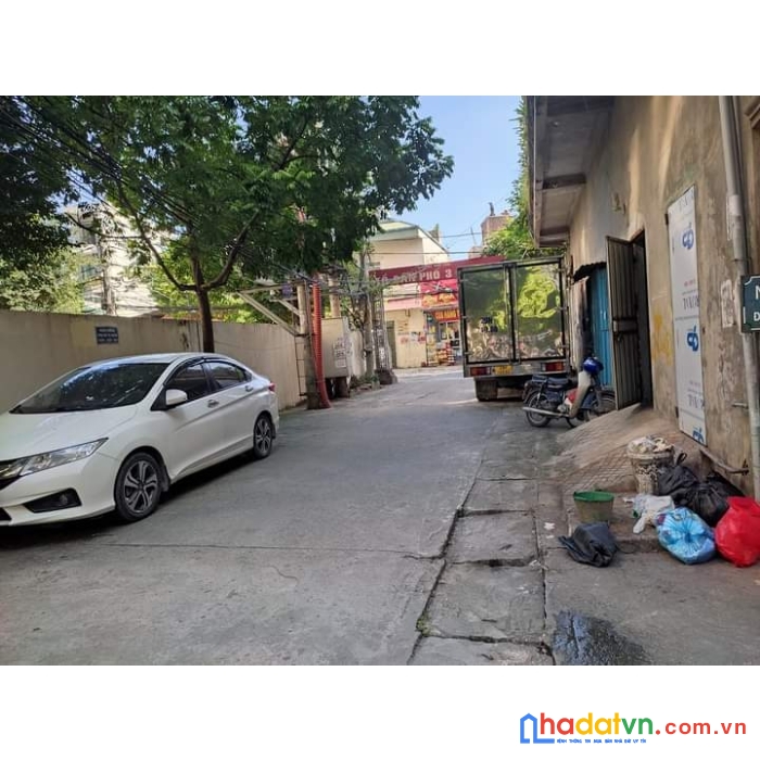 Chủ nhà bán ở phố ngô quyền, quang trung, hà đông dt 50m đường ô tô 
chỉ nhỉnh 4 tỷ 0978637436.