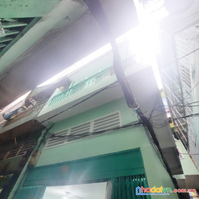 Cực sốc q1 - chưa đến 2 tỷ - bán nhà siêu phẩm lô góc 3 tầng 2pn