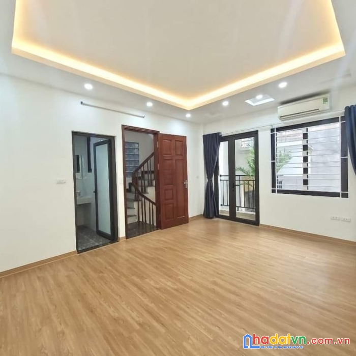 Bán nhà đống đa dt 36m 6 tầng mt 4m nhỉnh 6 tỷ- trung tâm quận đống đa.