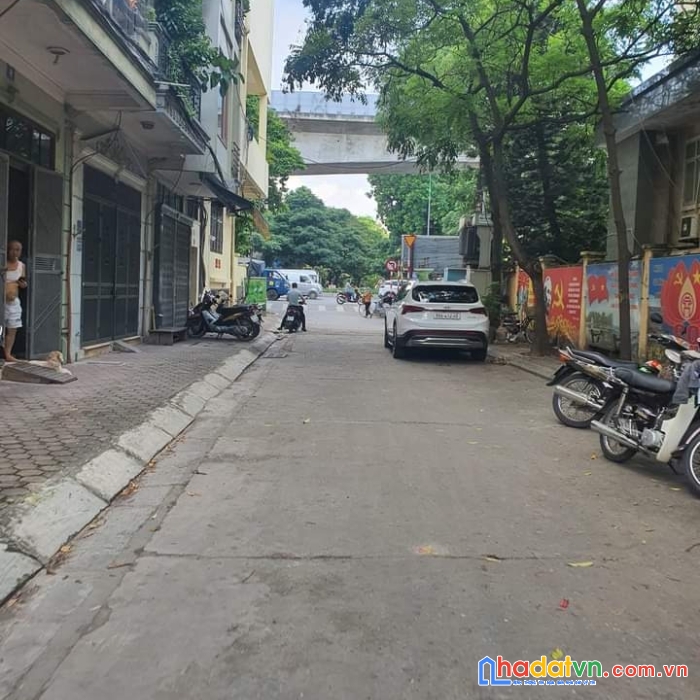 Bán nhà  phố trần phú, lô góc, 5tầng,  2 ô tô tránh nhau, kinh doanh tốt, giá 6.25 tỷ