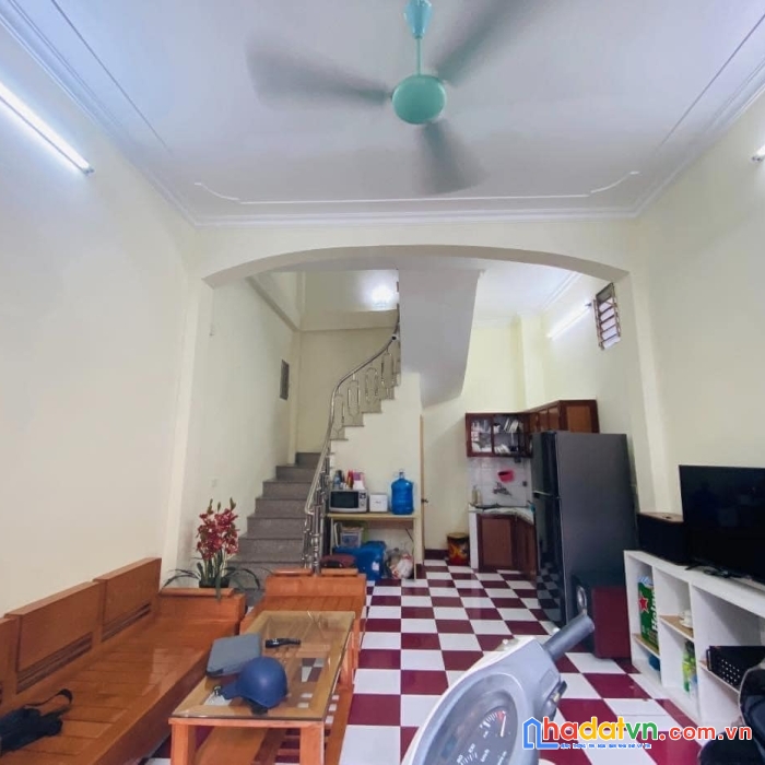 Bán nhà thụy khuê dt40m2x4t 50m ra phố - trung tâm tây hồ 4tỷ2 0976106636
