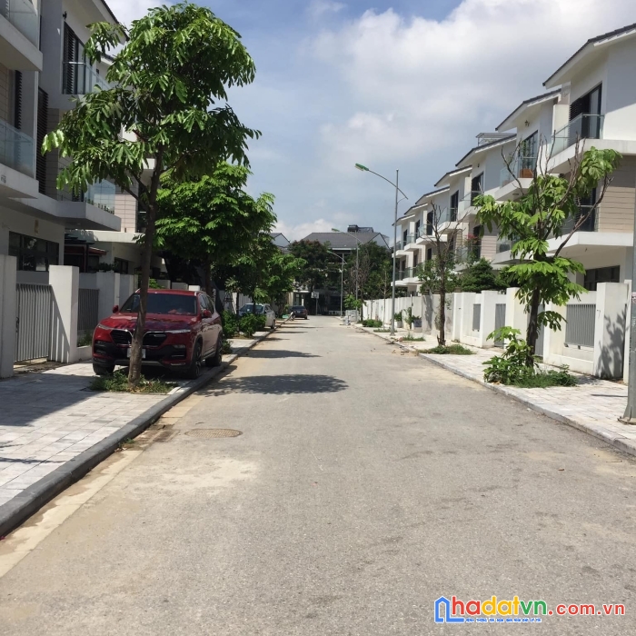 Bán biệt thự khu đô thị dương nội khu a 176m2 24 tỷ 0909858789