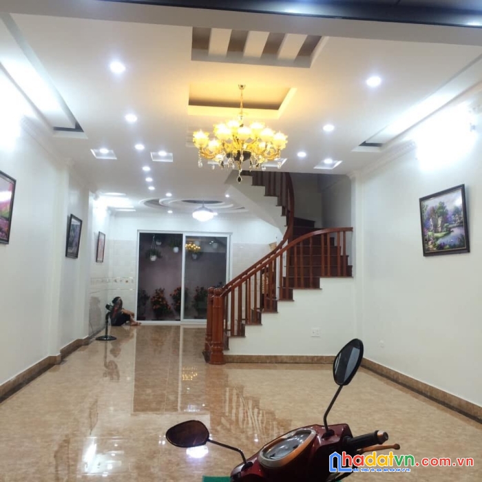 Hẻm xe hơi võ văn tần ở ngay 4 lầu tặng nội thất bán gấp