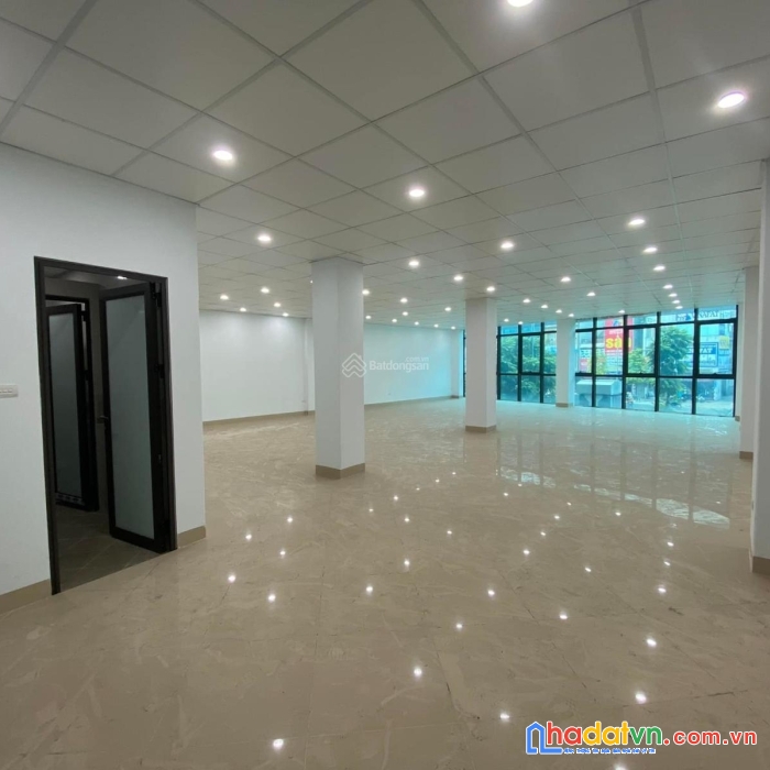 Cho thuê nhà 7 tầng mặt phố trường chinh mt 13,6m, dt 1500m2 phố dân cư đông đúc, kd tốt
