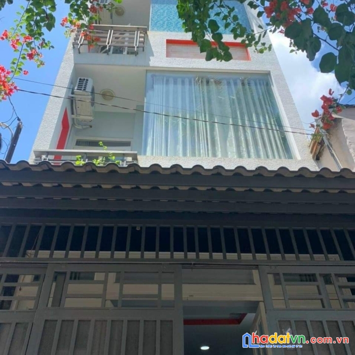 Chỉ 4.55 tỷ sở hữu nhà đẹp 4 tầng hẻm xe hơi thẳng 1 trục đối diện chợ tân hương_ tân phú.