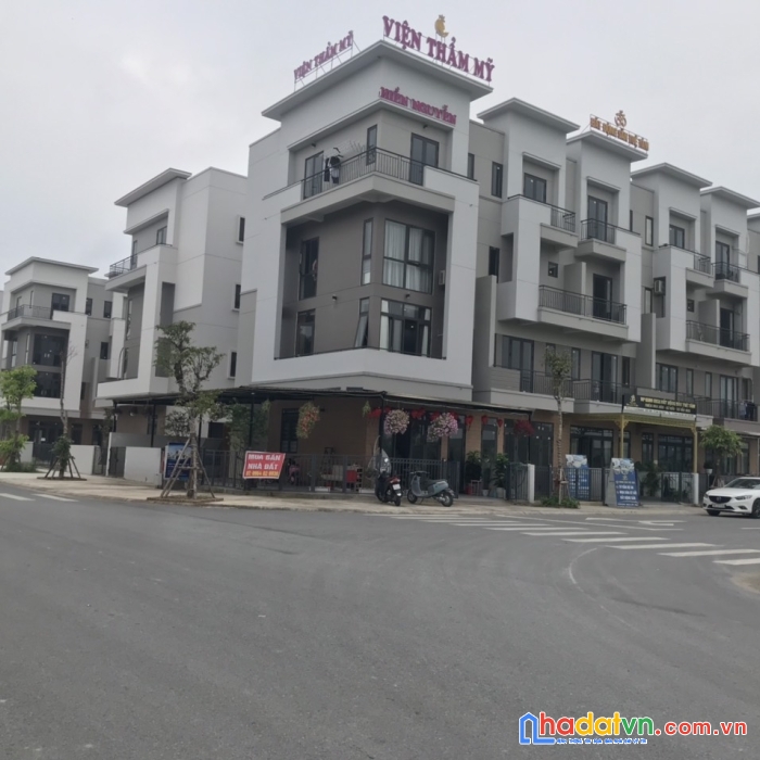 Chỉ tử 3.xx tỷ sở hữu ngay nhà 4 tầng vị trí đắc địa tại trung tâm từ sơn kđt centa daimond