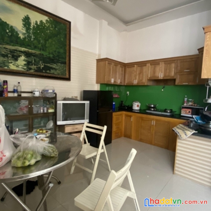 Nhà đẹp, hoàng hoa thám, 4.5 x 13m, chỉ 7.9 tỷ tl, bình thạnh