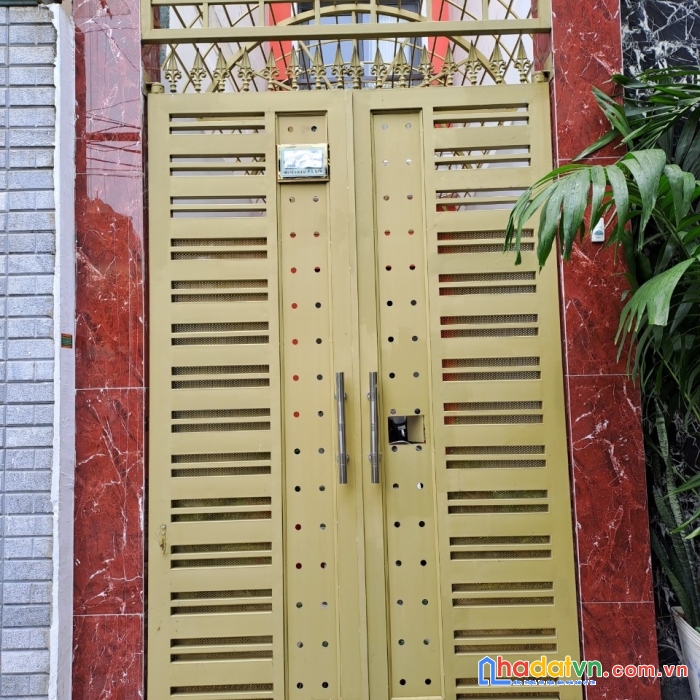 Chính chủ cần bán nhà 1 trệt 3 lầu, sân thượng tại đường nguyễn kiệm, phường 3, quận phú nhuận, tp