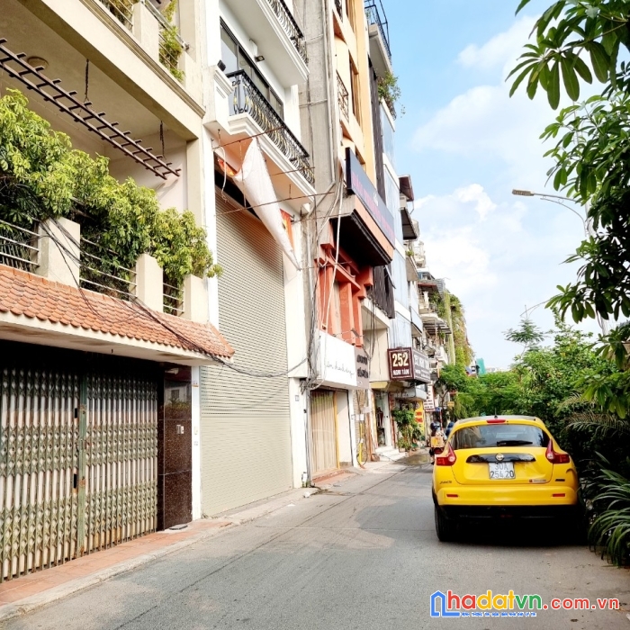 Giá qua rẻ, mặt phố nghi tàm, qh ổn định, dt68m2, mt 4m, giá chỉ 14,8 tỷ.