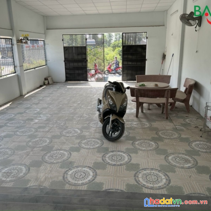 Bán nhà lô góc  2 mặt tiền 6,4*35m shr kp4 ngay ngã tư cây sung.trảng dài.chỉ 4,2 tỉ