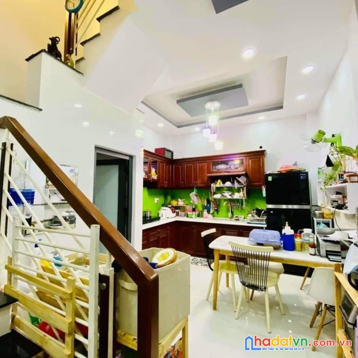 Rẻ nhất khu vực, 70m2 chỉ 4ty6 , nơ trang long p13 bình thạnh.