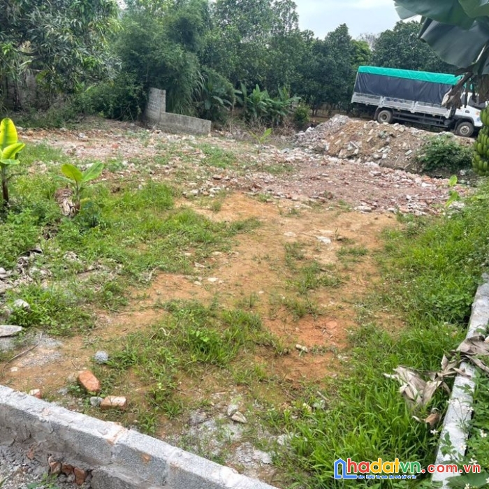 Bán đất hòa sơn lương sơn hòa bình - sát kcn lương sơn - 400m giá 2 tỷ - ô tô vào đất