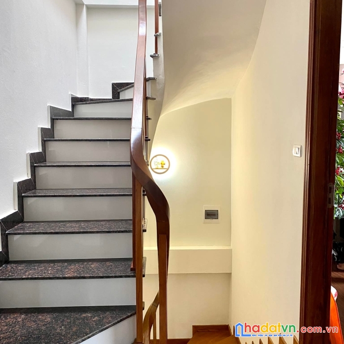 Bán nhà phân lô_oto_49m2_mt 7m_4,75 tỷ