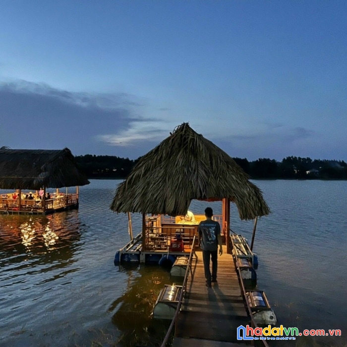 Tôi chính chủ bán gấp đất view hồ lộc an, gần sân bay long thành 0963131138