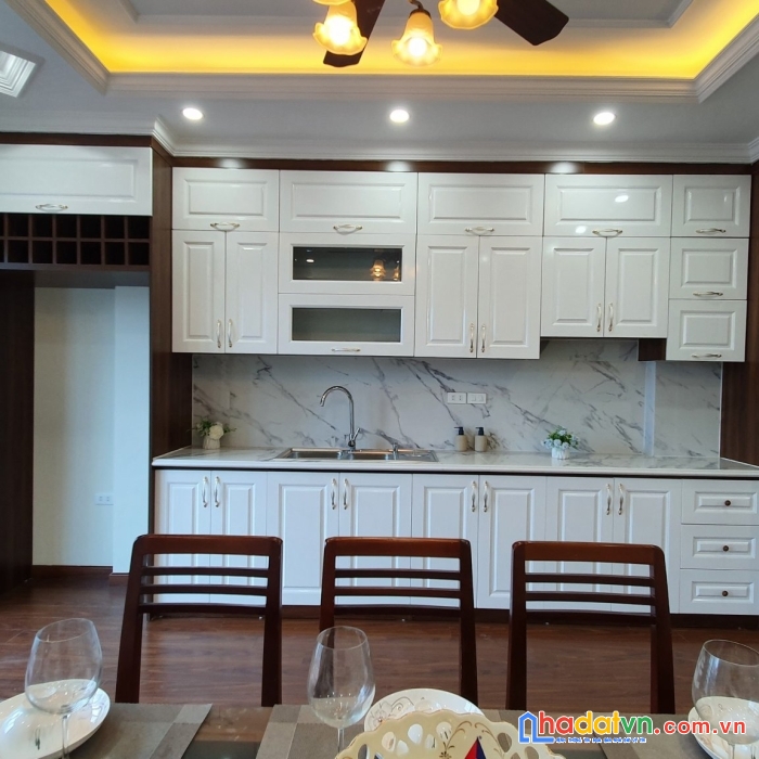 Đường 2 ô tô tránh, kinh doanh đỉnh, thang máy xịn, cầu giấy 14,2 tỷ
