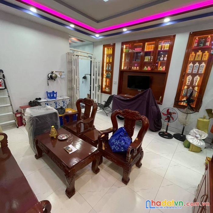 Chdv 4 tầng, cho thuê 8 phòng, nguyễn văn quỳ, q7, 105m2, chỉ 8.3 tỷ