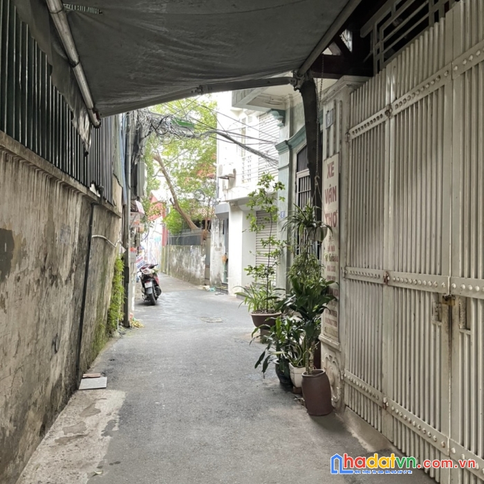 Ngân hàng thanh lý bán nhà nghi tàm 55m ngõ ô tô gần phố giá rẻ