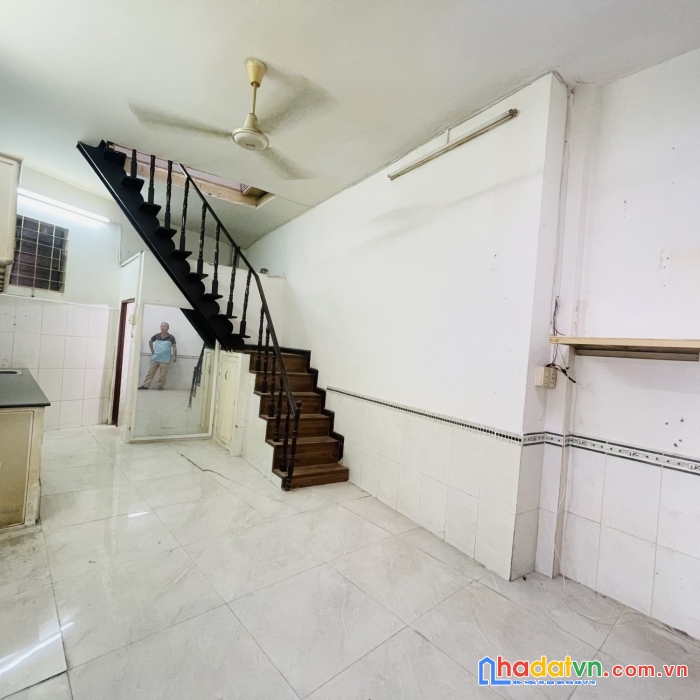 Bán nhà lê văn thọ, 33m2, 2 tầng, 2pn, hẻm 3m5, giá 2.6 tỷ tl chủ