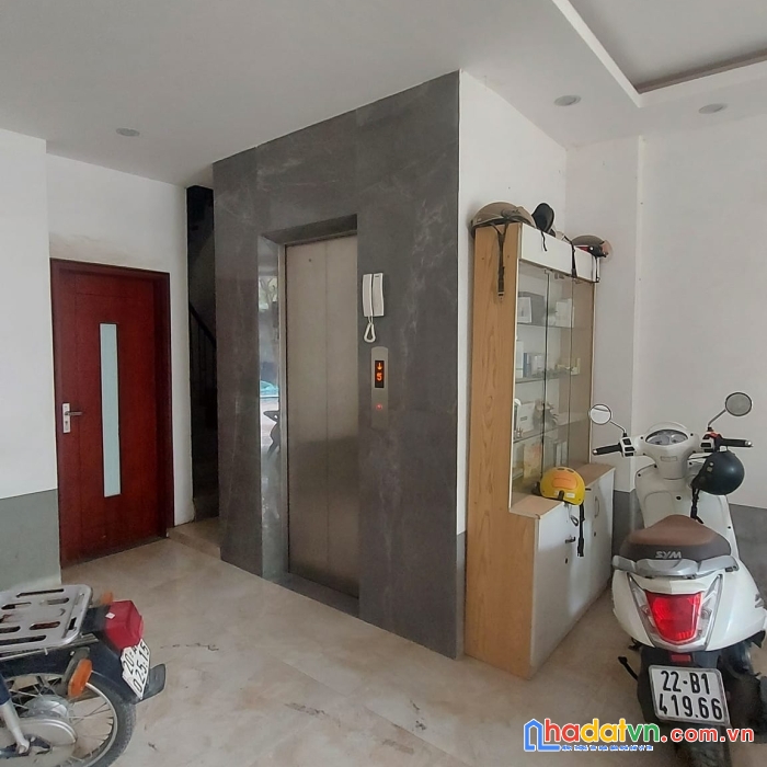 Bán nhà quận ba đình 41m2 ô tô tránh - vỉa hè kinh doanh-lh0332594354