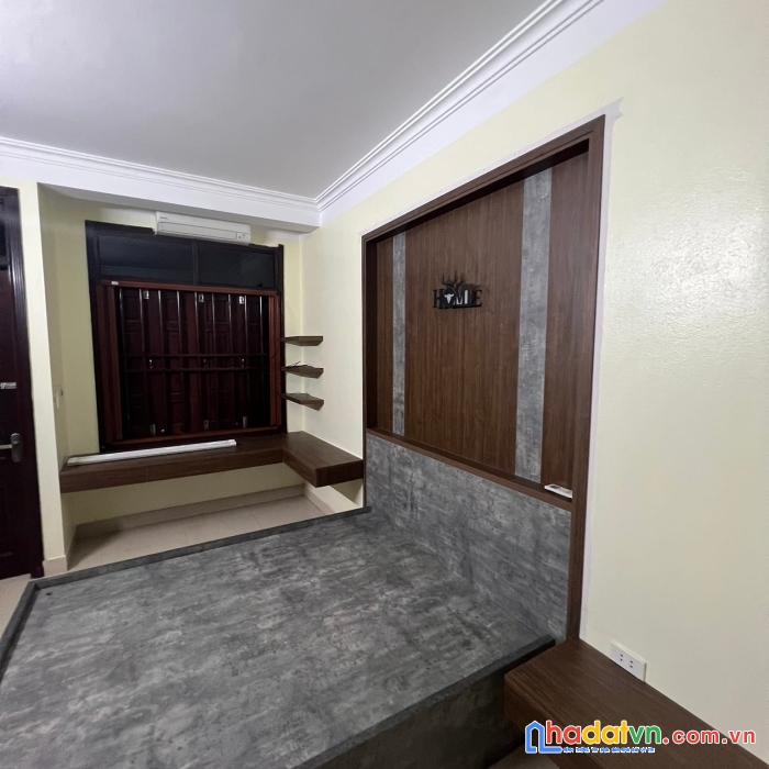 Nhỉnh 9 tỷ có nhà khu nghỉ dưỡng hồ tây- ô tô vào nhà-lh0332594354