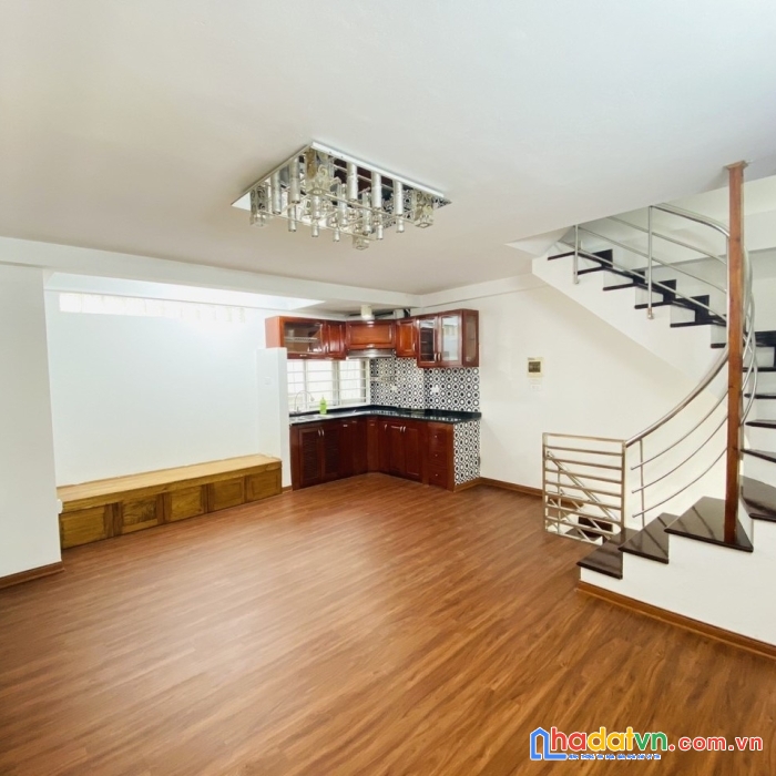 Bán gấp nhà tây sơn, đống đa, 2 mặt ngõ, ở ngay, 35m2, 3 ngủ