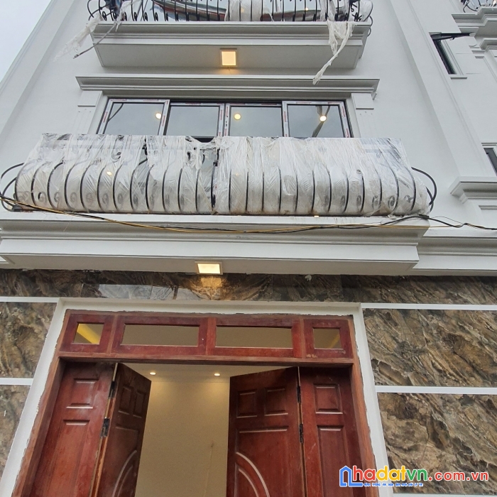 Chính chủ bán nhà cổ linh, ngọc trì, 5 tầng mới, 2.75 tỷ. long biên.