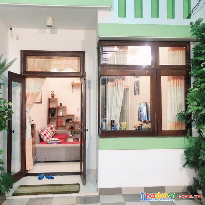 Chính chủ chuyển nhượng nhà mặt tiền hoàng quốc việt