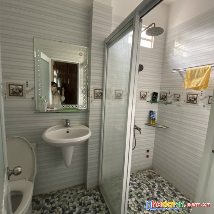 Nhà đẹp, lê thúc hoạch, 4.5 x 13m, chỉ 5.9 tỷ tl, tân phú