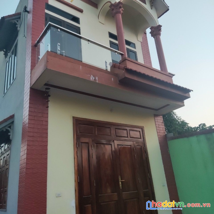 Bán đất tặng nhà 2 tầng siêu đẹp, sẵn về ở ngay