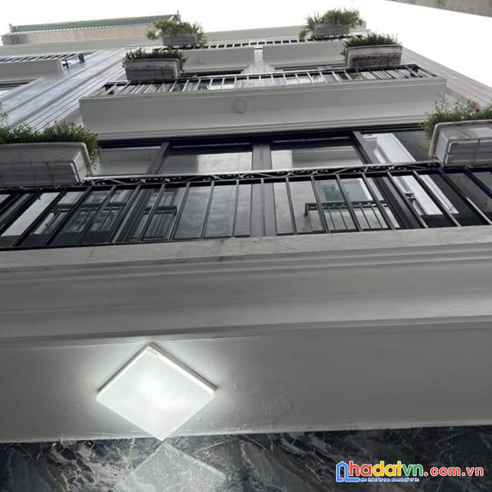 Nhà mới ngọc thuỵ- đẹp long lanh
hot line/ zalo: 0345.345.969- mr thành