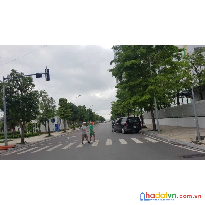 Hot hot 9,9 tỷ 100m2 - 5 tầng, nhà  2 mặt phố   - kđt đô nghĩa, dương nội,  hà đông.