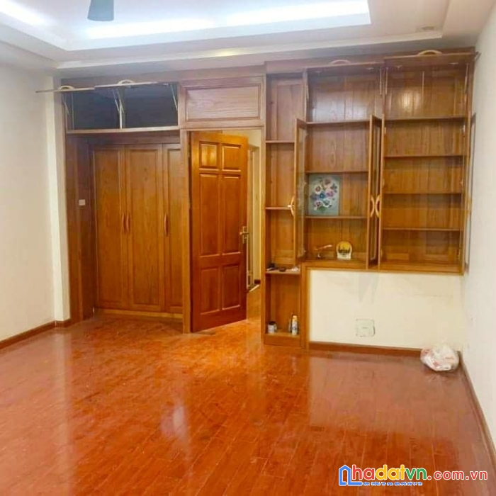 Bán nhà trần phú hà đông, 180m2, 8t thang máy, 1 hầm, plo kinh doanh, 32 tỷ.