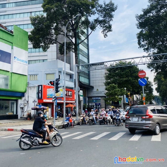 Bán đất 20x30, mặt tiền nội bộ lê trọng tấn siêu lợi nhuận 105 tỷ