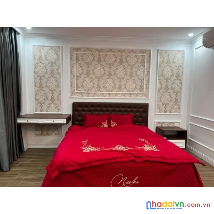 Bán nhà phố nguyễn ngọc nại, nhà đẹp, thang máy, sát phố 8.4 tỷ