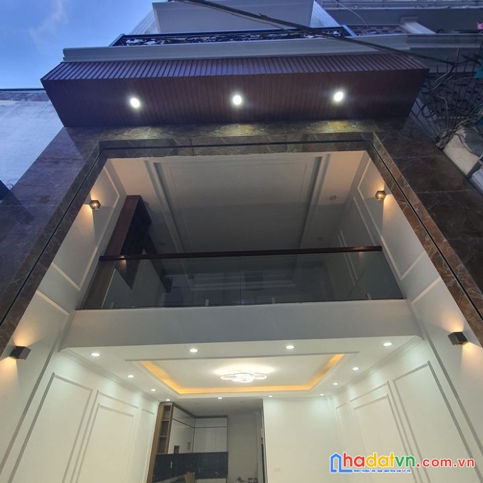 Bán nhà phố trung kính cầu giấy dt: 50; 6t; mt: 4.8; gb: 8.7 tỷ .