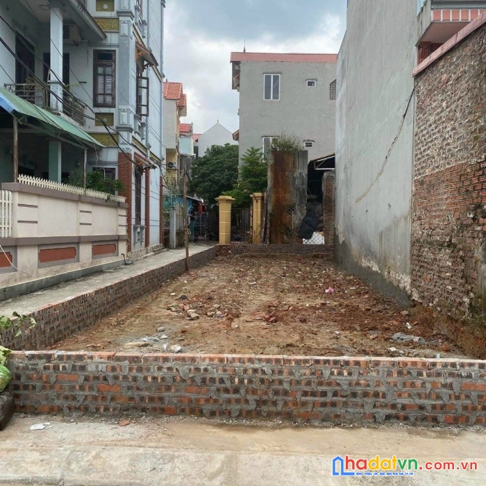 Bán nhanh đất trục kinh doanh ngọc chi-vĩnh ngọc gần chợ sầm uất.