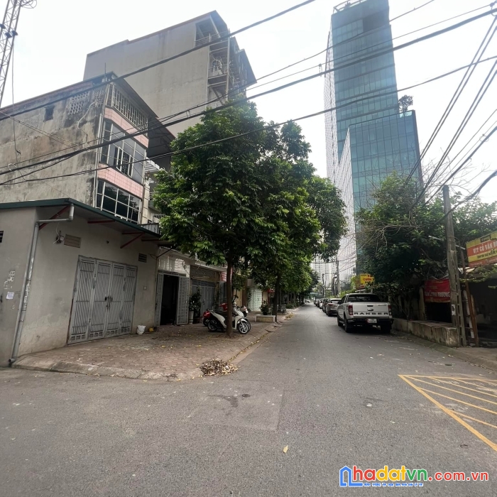 Đất phạm văn đồng, bắc từ liêm, 90m, mt 5.5m, vỉa hè, ô tô tránh, lô góc, kinh doanh, 14 tỷ