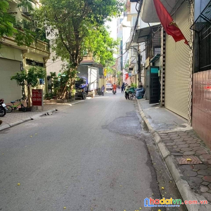 Đất trương định hai bà trưng giá rẻ 75m mt8m giá 1,1 tỷ. chia dk 2lô giá 600triệu/lô