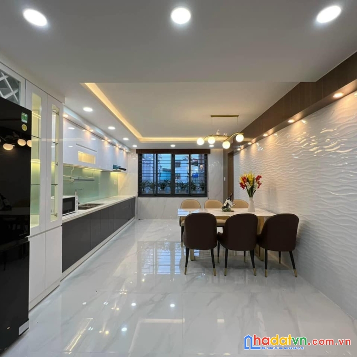 Bán nhà đẹp đường cây trâm sát ubnd p8, giá 7,7 tỷ, 98m2