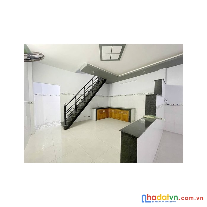 Hxt 8m gần lê thúc hoạch, tân phú nhà btct 70m2 giá 5.6 tỷ