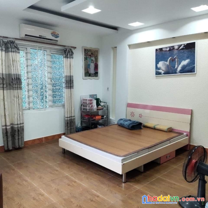 Bán nhà pháo đài láng/đống đa. dt 31m2 x 4m mt x 5 tầng x 4.3 tỷ.
lô góc, trung tâm quận đống đa,