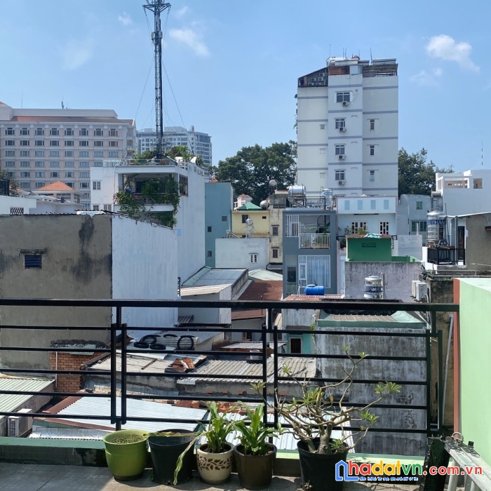 Trần bình trọng p1-q10 – 47m2 – nở đít – 4 lầu –oto-an ninh-tặng nội thất-084.4049.555